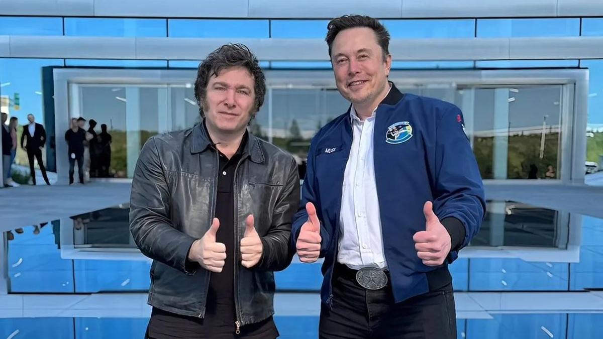 milei y musk se reunieron este viernes en la fábrica de tesla en austin, texas.
