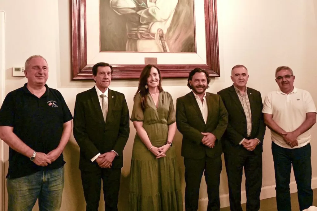 victoria villarruel y hugo passalacqua