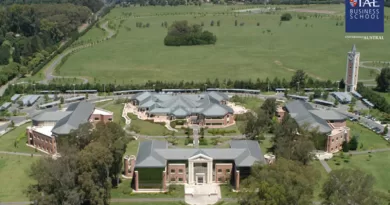 iae campus medium size