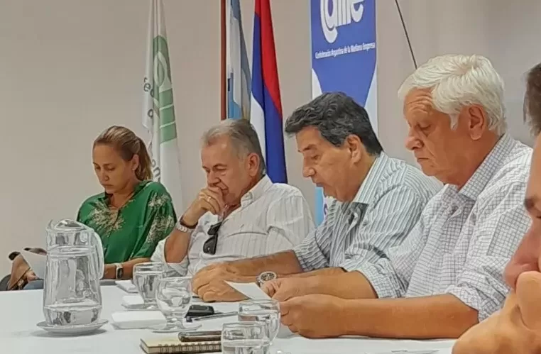 1000629446 1277x1536