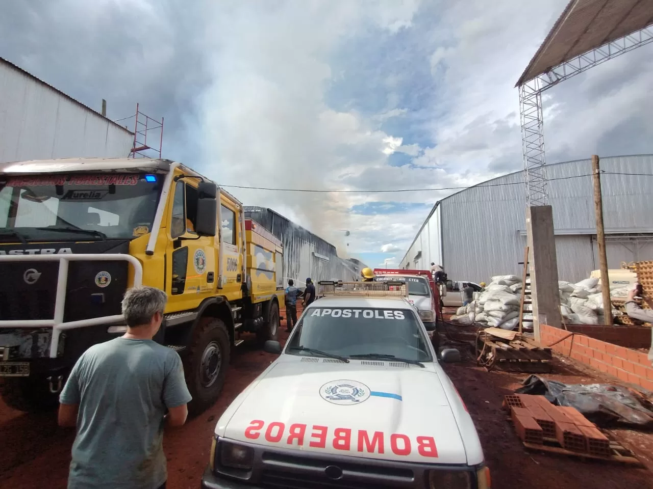 incendio en el establecimiento yerbatero 'playadito' en colonia liebig (3)