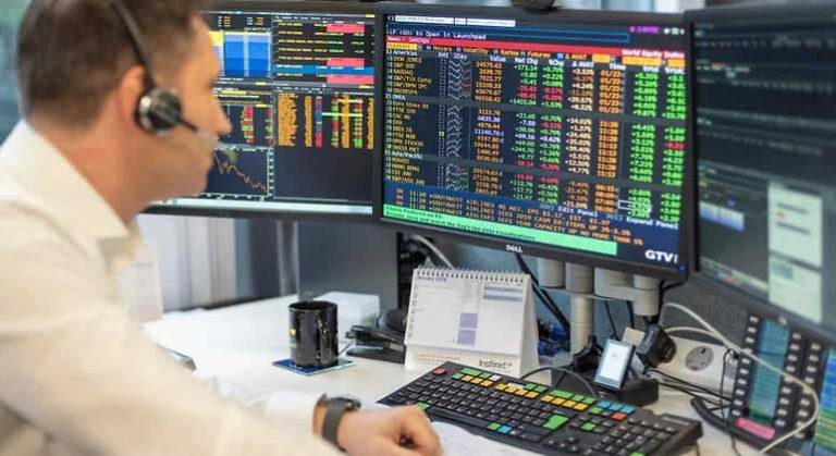 770x bloomberg terminal ordenador teclado operador 1200