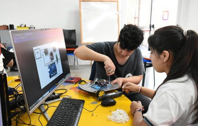 esc robotica 696x464