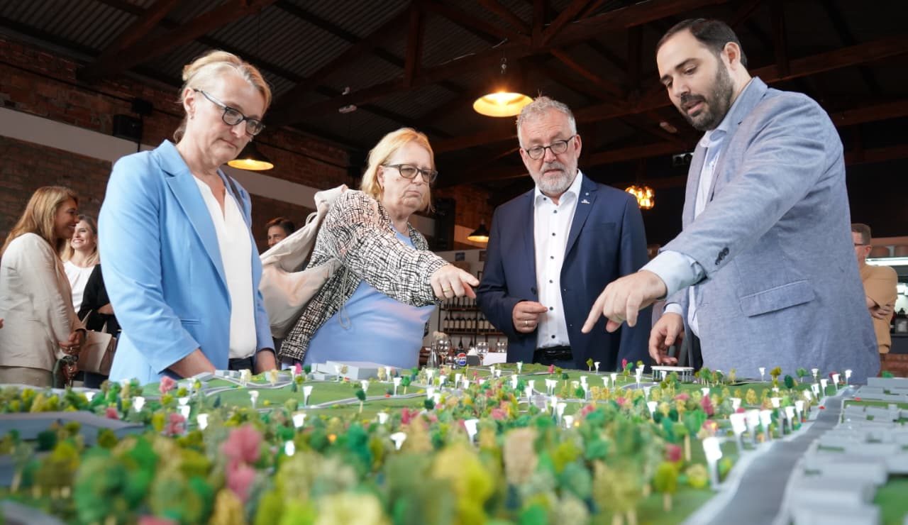 whatsapp image 2026 03 23 at 20.11.00 (1)