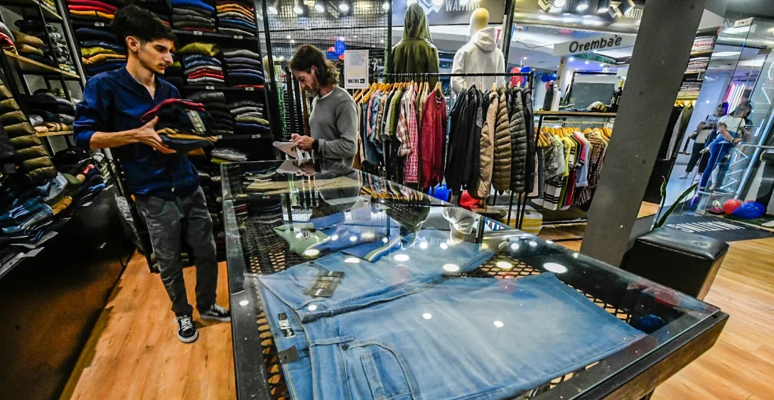 reventon comercios 20