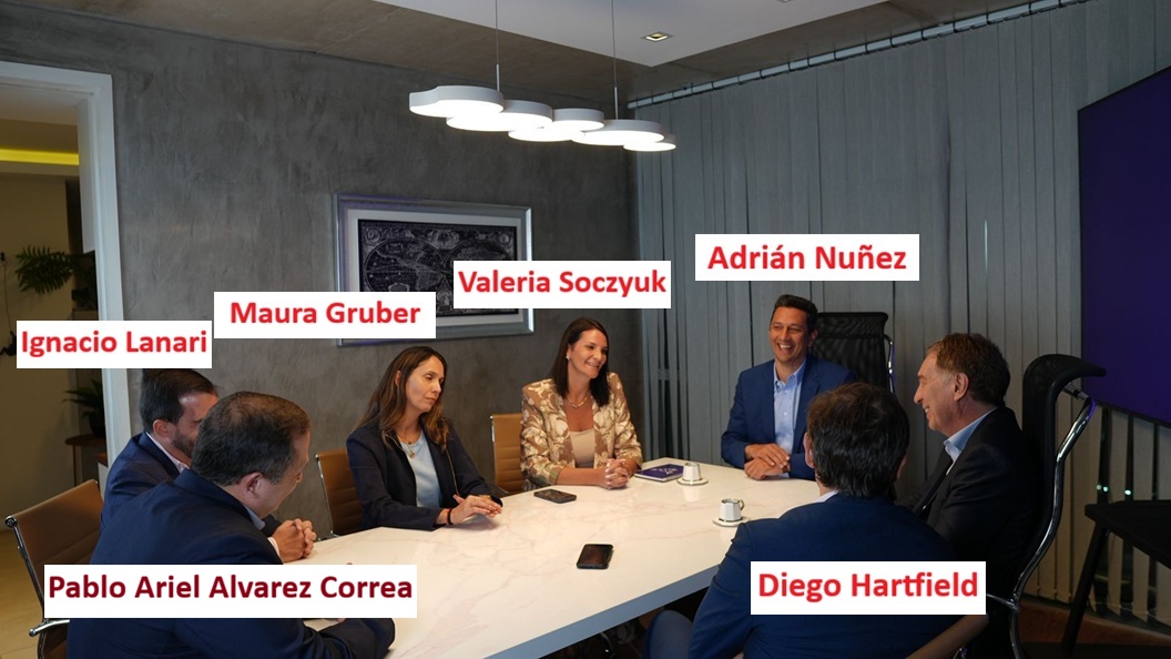 adrian nuñez33